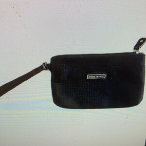 Tommy Hilfigure Wristlet Front Pocket Inner Zip Pocket Black Size Small